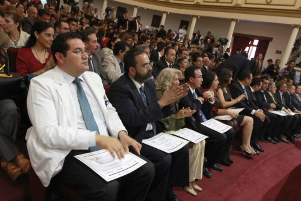 Advierten déficit de médicos en Querétaro 