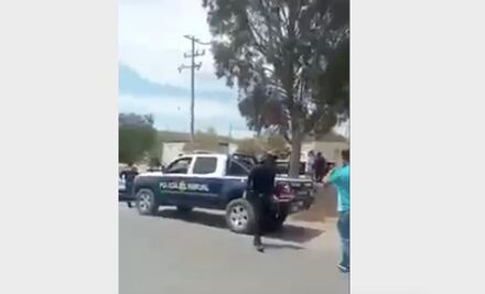 Policías municipales de Querétaro se habrían agarrado a golpes con habitantes de Santa Rosa Jáuregui