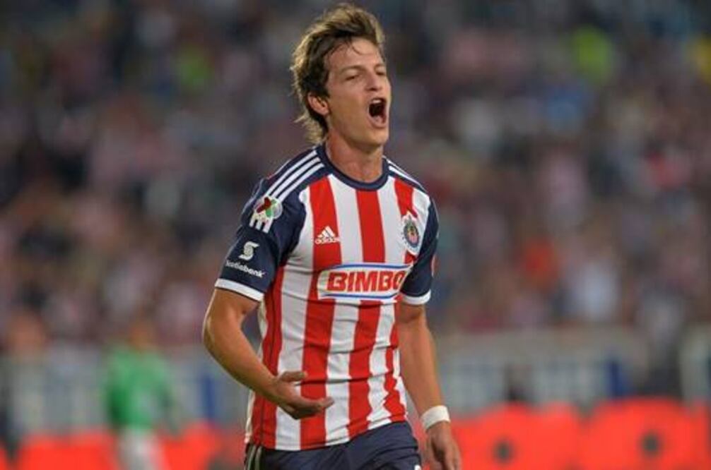 Llega Carlos Fierro a Gallos