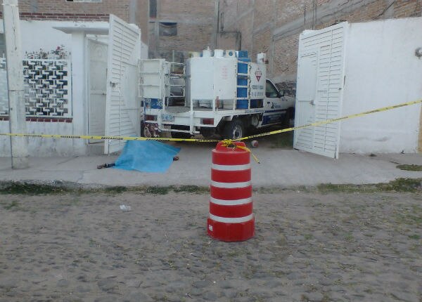 Lo arrolla su propia camioneta