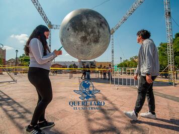 Luna monumental recorrerá la ciudad de Querétaro