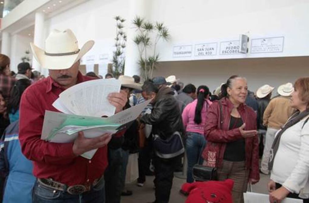 Proyecta regularizar 2 mil 492 predios 