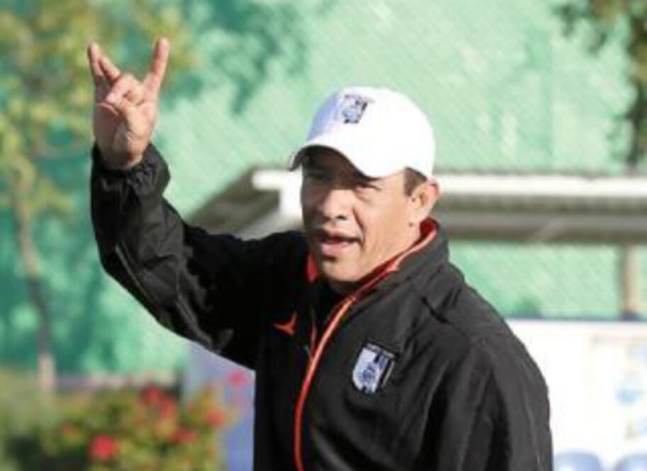 Gallos se mete a la casa del campeón