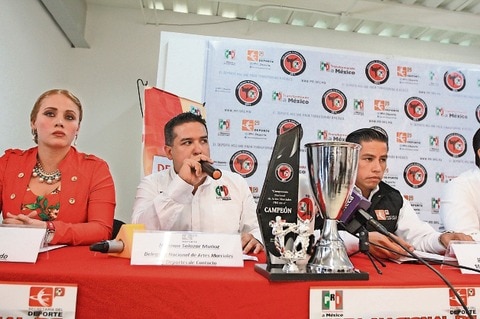 Alista tricolor torneo para artes marciales
