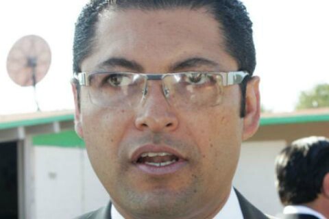 Piden cuentas a tesorera de San Pedro