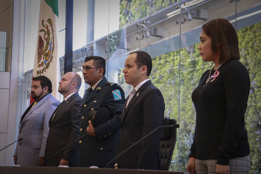 La comisión estará integrada por los panistas Daesy Alvorada Hinojosa, Eric Salas y Leticia Rubio, María Antonieta Puebla (PRI) y Carlos Lázaro Sánchez (PRD9 (OBTURE PRESS)
