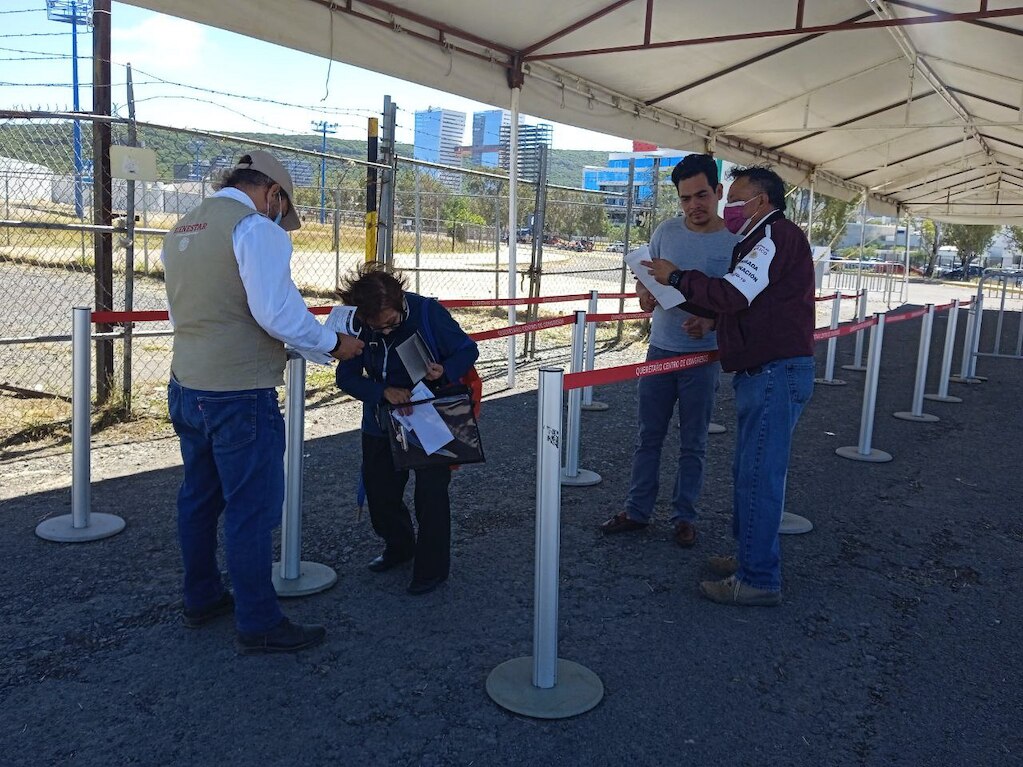 Queretanos se olvidan de la dosis contra el Covid-19; asisten poco a jornada de vacunación