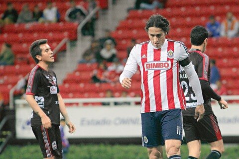 Aldo De Nigris y Néstor Vidrio causan baja por lesiones