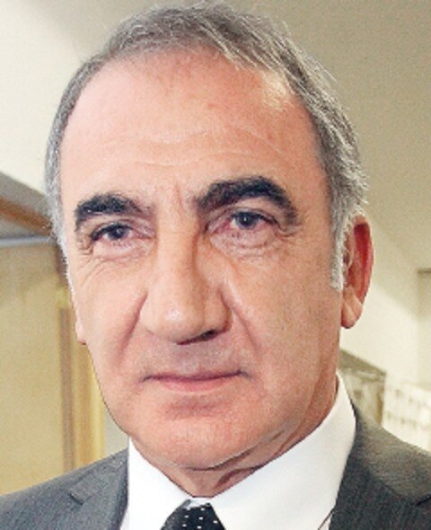 ‘Zurdo’ López confía en que ’Turco’ ganará la Liga