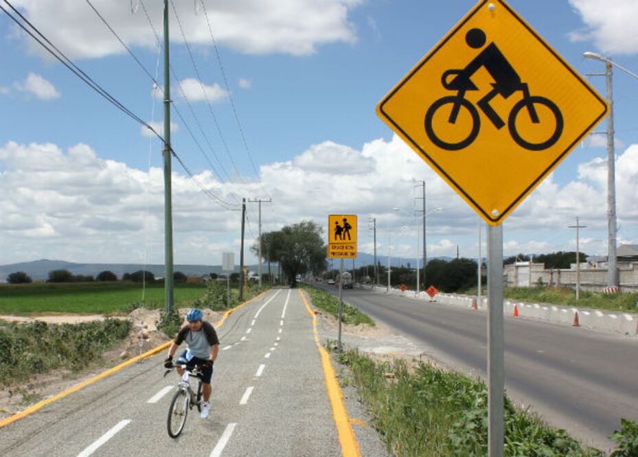 A 80% de avance del circuito aeropuerto