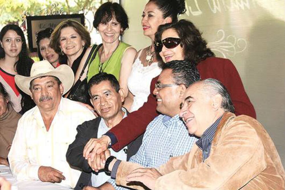 Activistas y ejidatarios pactan diálogo