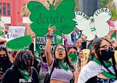 Activistas queretanas apoyan a mujeres para la interrupción del embarazo