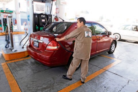 Insuficiente, disminución al precio de la gasolina