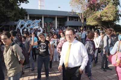 Marchan para que se derogue alza