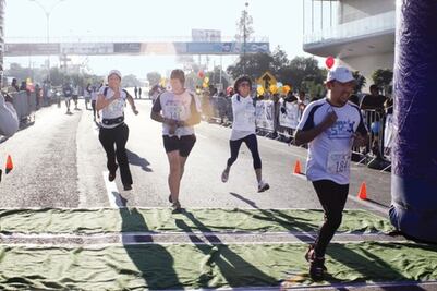  Queretanos corren la Sport City 2013