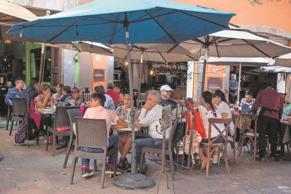 Restaurantes confían en tener repunte por cena de fin de año