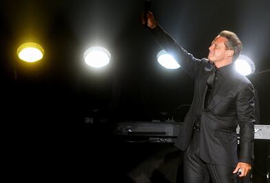 Luis Miguel es arrestado en California