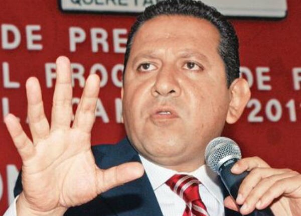 Acreditan dirigencia del PRI 