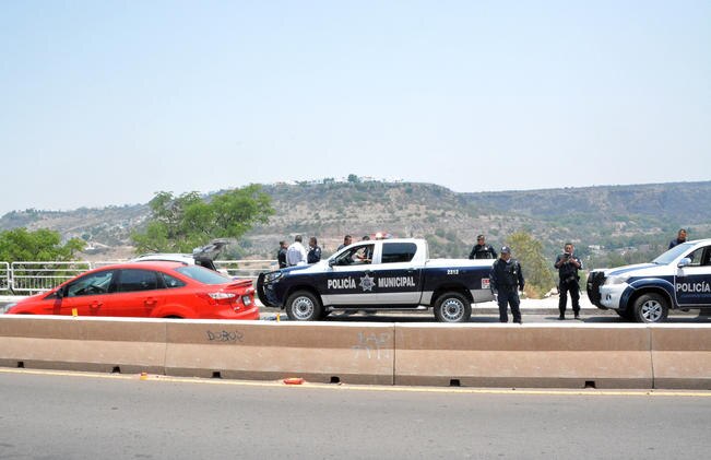 Detienen a ladrones de repartidor de refrescos