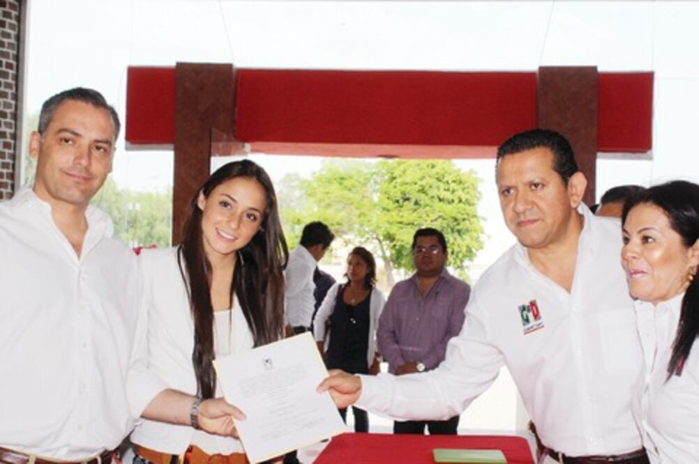 Dan constancia de mayoría a priístas