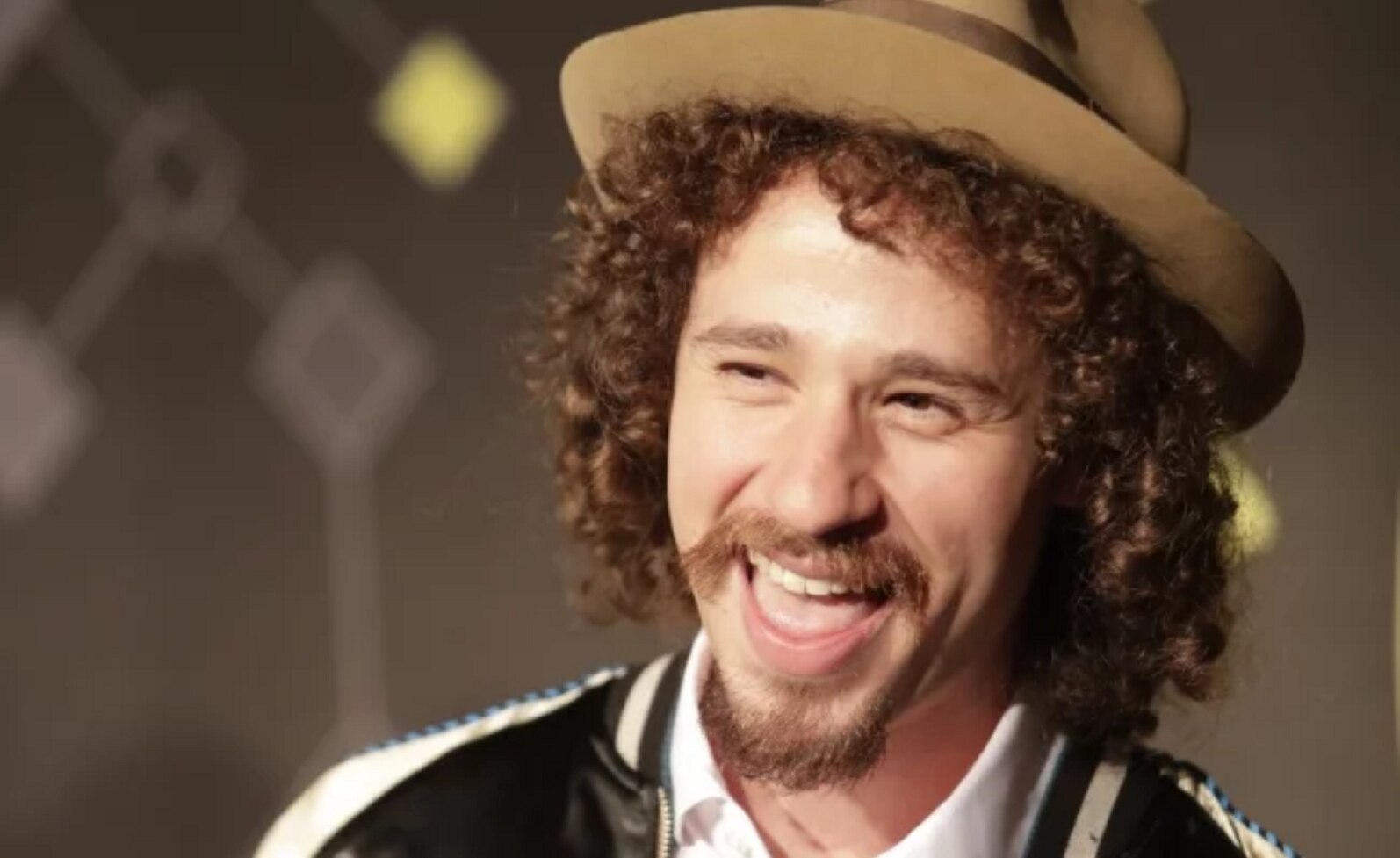 Luisito Comunica da a conocer que será la voz en español de "Sonic"