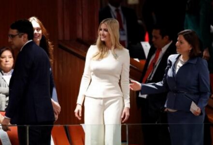 Ivanka Trump, sonriente en la toma de posesión de AMLO