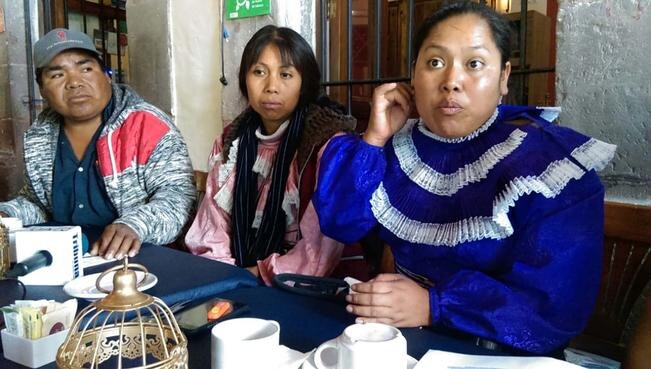 Comerciantes acusan de robo y agresiones a delegada