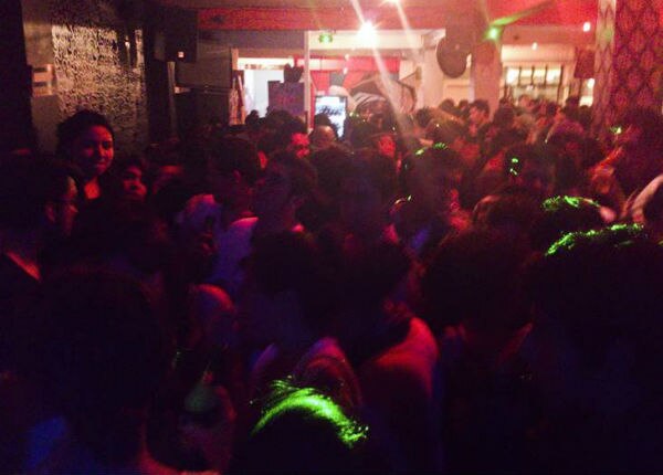 Antros insisten con horas extras