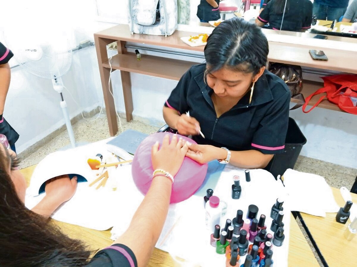 Para estar al frente de una estética se requiere de práctica