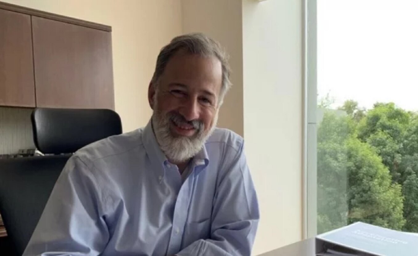 Meade festeja su cumpleaños número 50