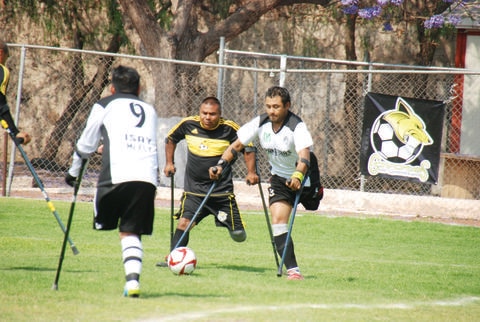 Coyotes pierde el primero