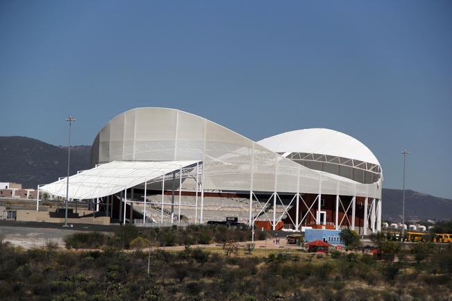 Suspendida, venta de lienzo charro: Aguilar