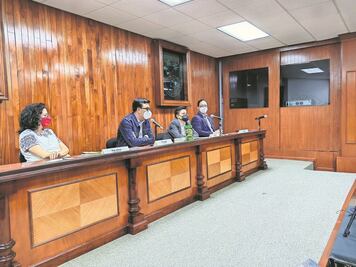 Entre el Covid-19 y la infodemia