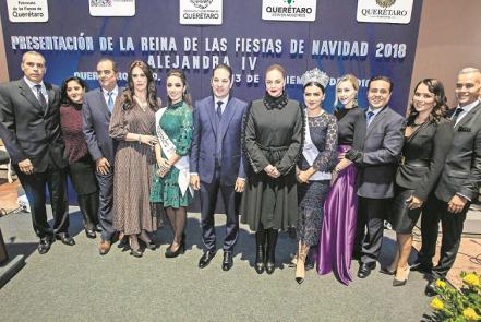 Alejandra IV es proclamada reina