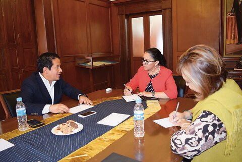 Realizan reunión a favor de reformas