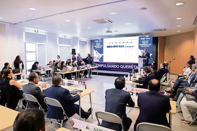 Santander y Citibanamex darán créditos al gobierno estatal