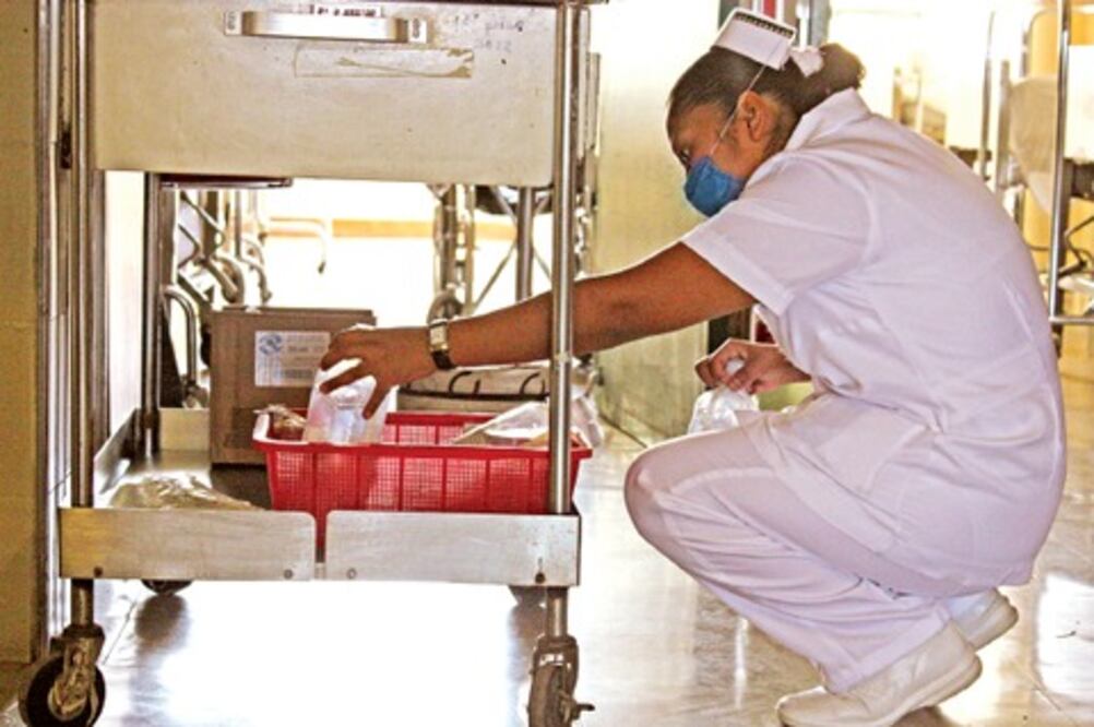 Gestionan 100 plazas para enfermeras