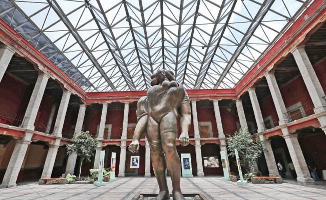 Las obras se exhiben en el patio del recinto, cobijados por La Giganta (Foto: Juan Carlos Reyes /El Universal)