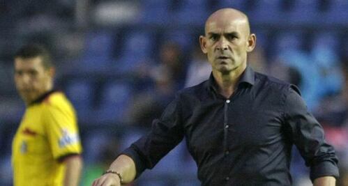 Jémez “pinta dedo” a la fanaticada