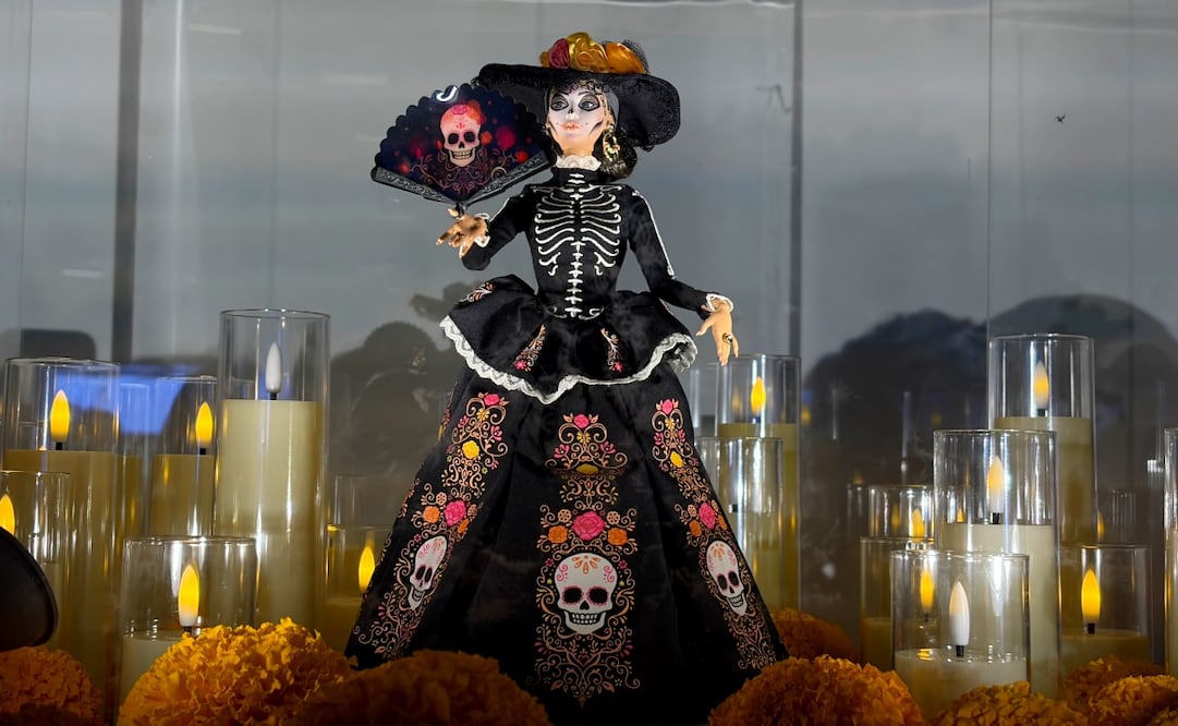 Así es la Barbie Día de Muertos 2026. Foto: Fernanda OH / EL UNIVERSAL