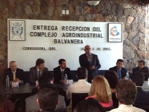 Dotan de servicios públicos a Balvanera