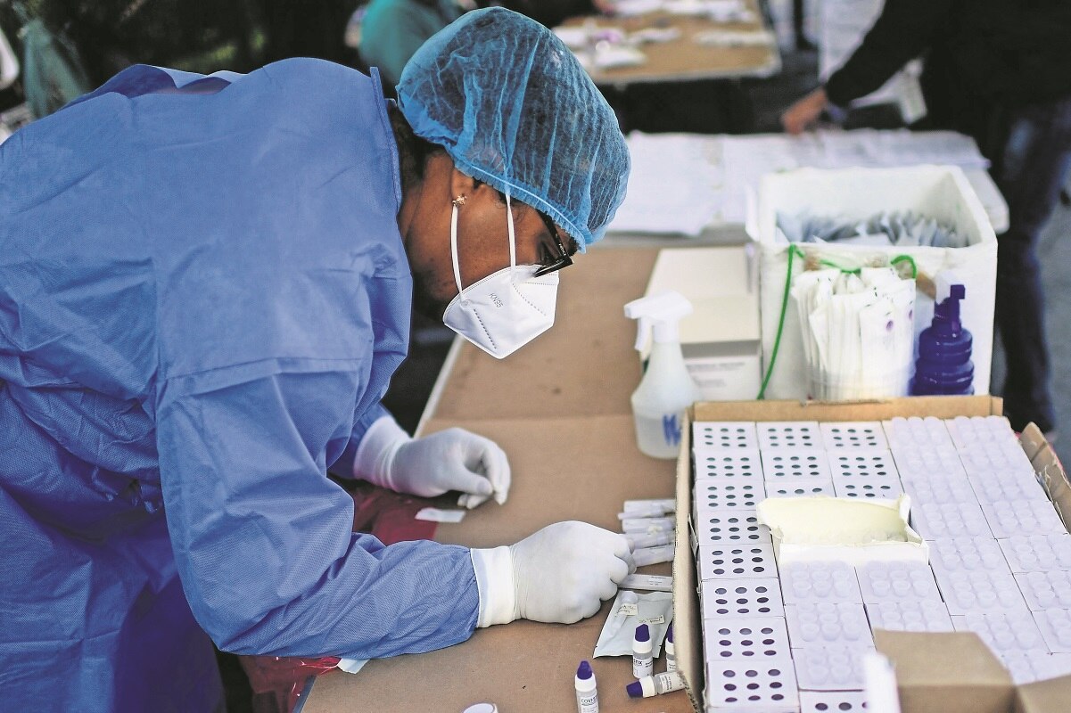 Ausentismo por Covid-19 pega a la industria