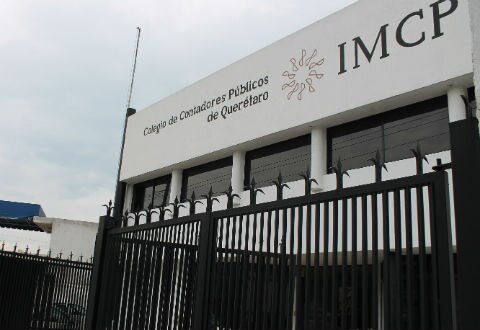 Colegios presentan iniciativas de Ley