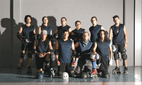 Queretanos triunfan en Roller Derby