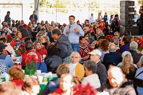 Adultos mayores disfrutan de grata posada