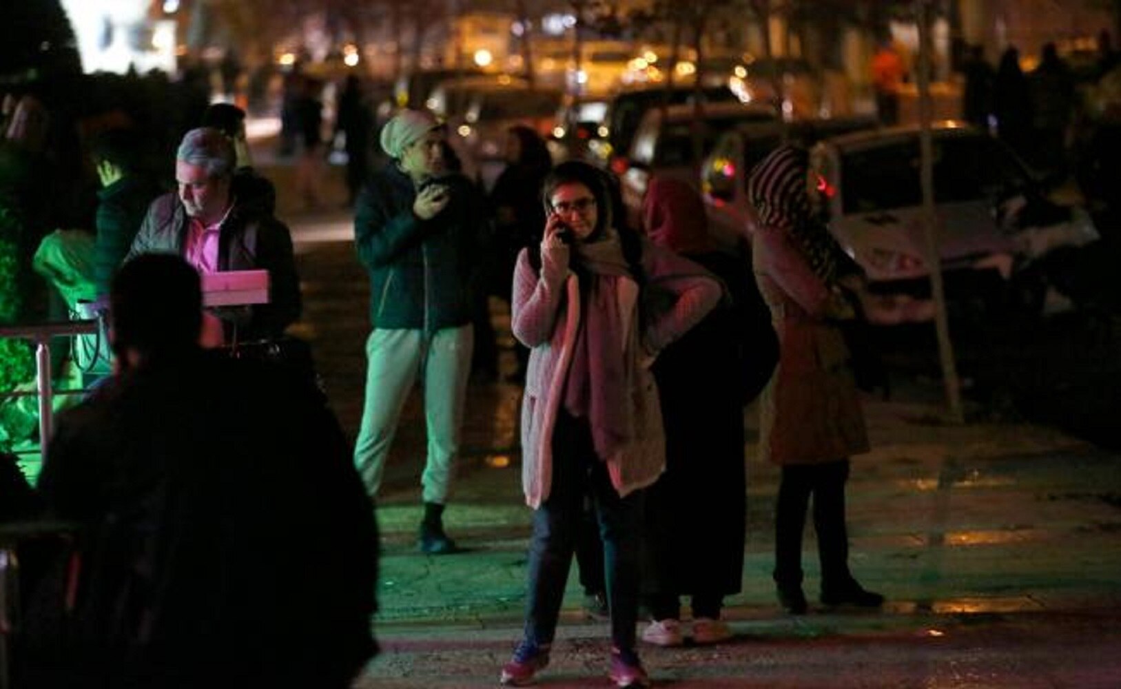 Dos muertos y cientos de heridos por otro sismo en Irán