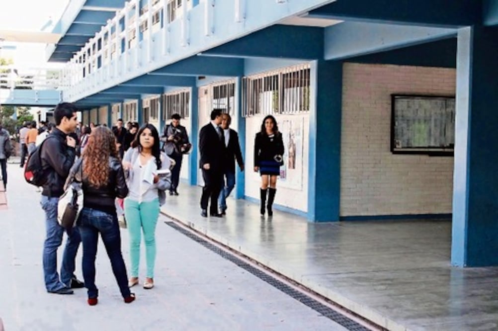 “Retos a cumplir en educación”