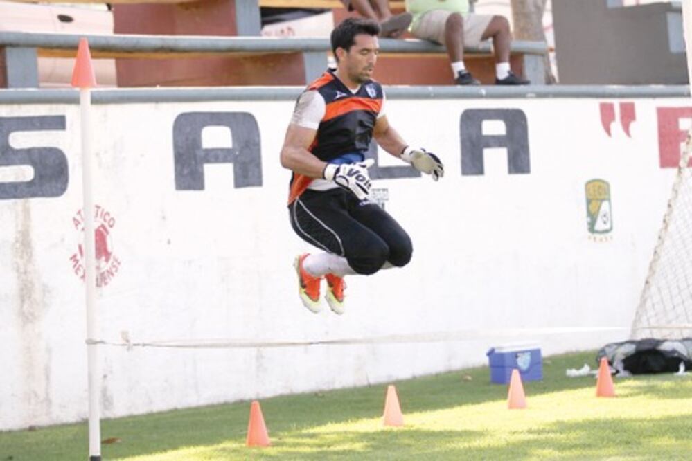 Hernández no teme a disputa por portería