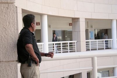 Investigan a seis más por presunta corrupción en becas, en Querétaro