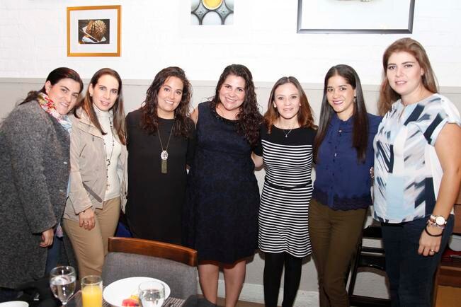 Hubo un ambiente muy agradable gracias a los buenos deseos que cada una de las asistentes expresó (FOTOS: GUILLERMO GONZÁLEZ. EL UNIVERSAL)